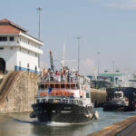 Crucero por el canal